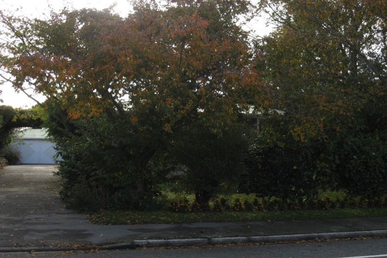 Photo of property in 46 Sawyers Arms Road, Northcote, Christchurch, 8052