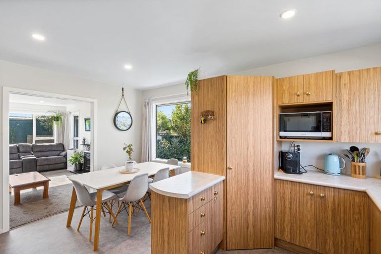 Photo of property in 5 Denise Crescent, Hornby, Christchurch, 8042