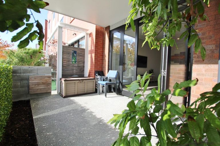 Photo of property in 2/17 Uku Lane, Hobsonville, Auckland, 0616