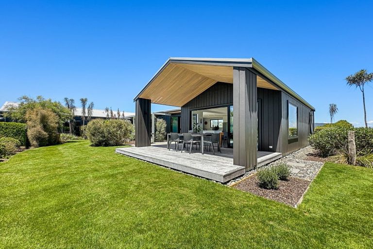 Photo of property in 46 Lacebark Drive, Kinloch, Taupo, 3377