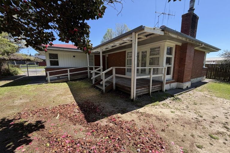 Photo of property in 1 Whakauru Street, Tokoroa, 3420
