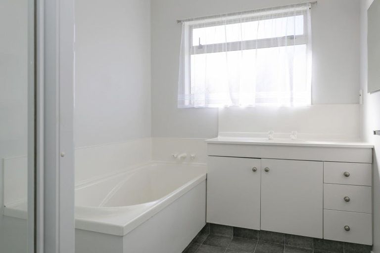 Photo of property in 1/51 Arthur Crescent, Hilltop, Taupo, 3330