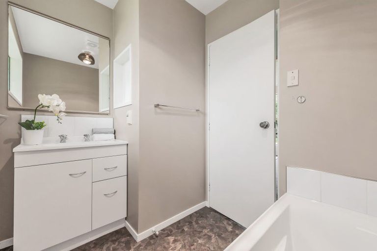 Photo of property in 14 Taiaroa Place, Southbridge, 7602