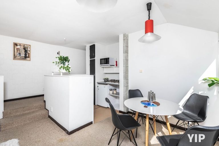 Photo of property in 89 Black Rock Road, Newlands, Wellington, 6037