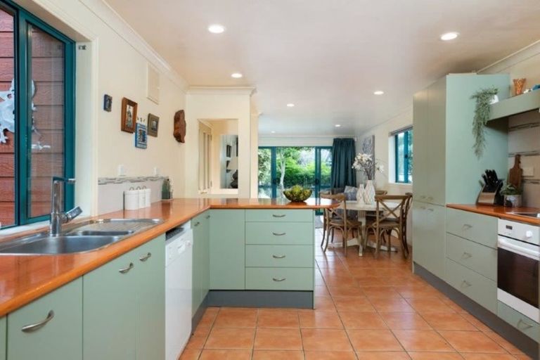 Photo of property in 99a Simpson Road, Papamoa Beach, Papamoa, 3118