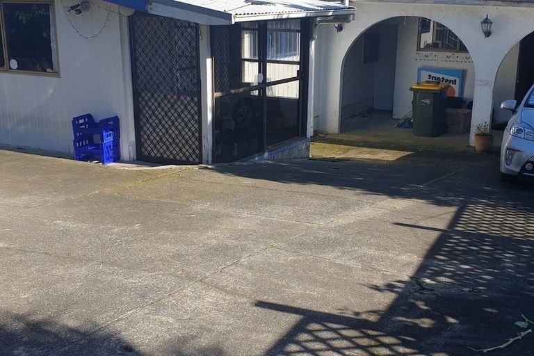 Photo of property in 13 Toporoa View, Ascot Park, Porirua, 5024