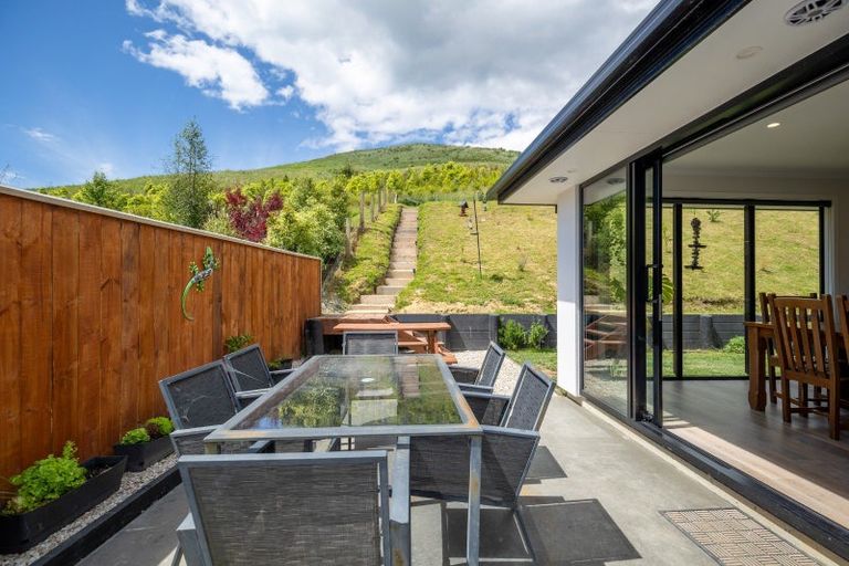 Photo of property in 6 Mansfield Way, Stoke, Nelson, 7011