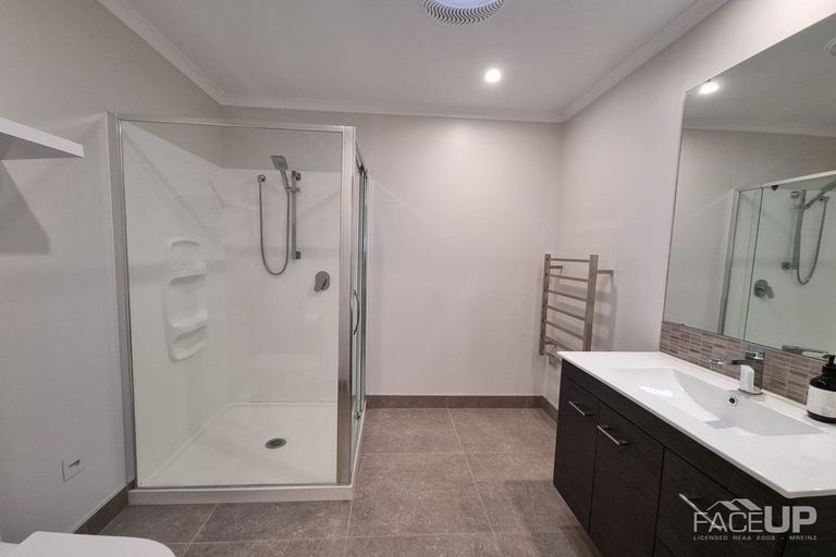 Photo of property in 6 Weta Road, Hobsonville, Auckland, 0616