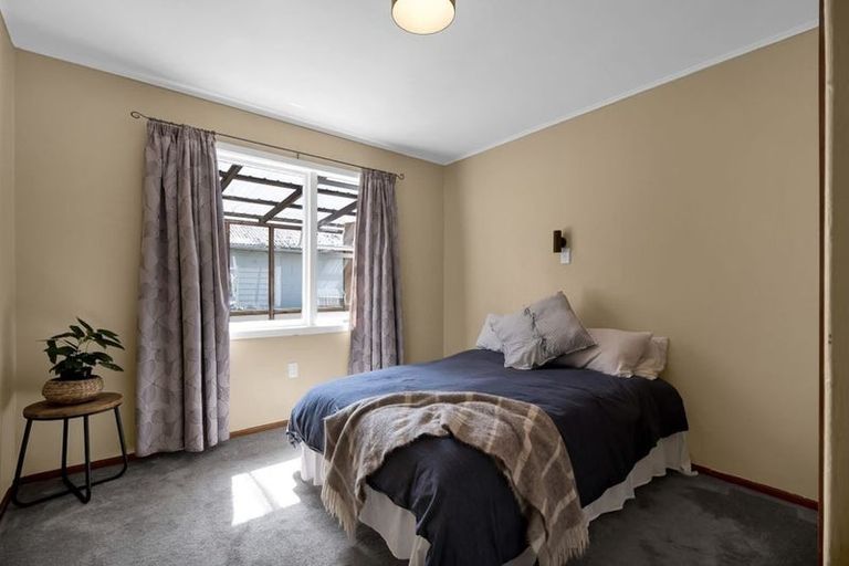 Photo of property in 162 Seaview Road, Westown, New Plymouth, 4310