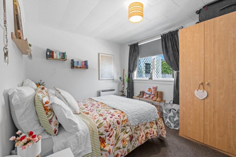 Photo of property in 9 Yule Grove, Greytown, 5712