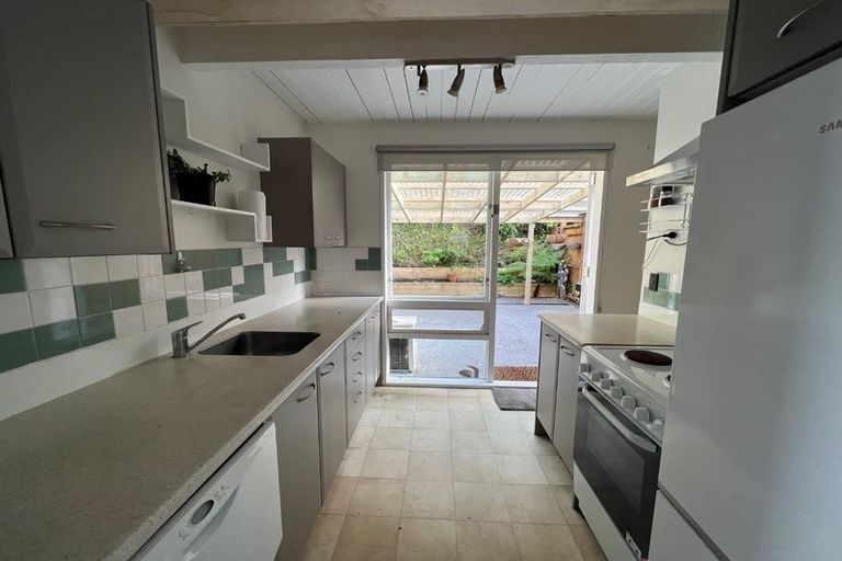 Photo of property in 24a Ranelagh Street, Karori, Wellington, 6012