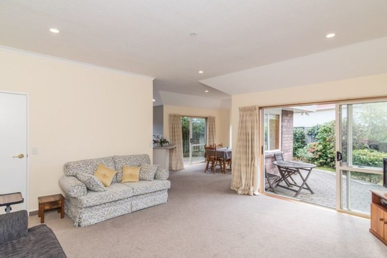 Photo of property in 31 Beach Haven Place, Paraparaumu Beach, Paraparaumu, 5032