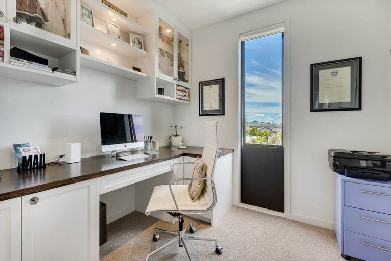 Photo of property in 36 Oceania Place, Mellons Bay, Auckland, 2014