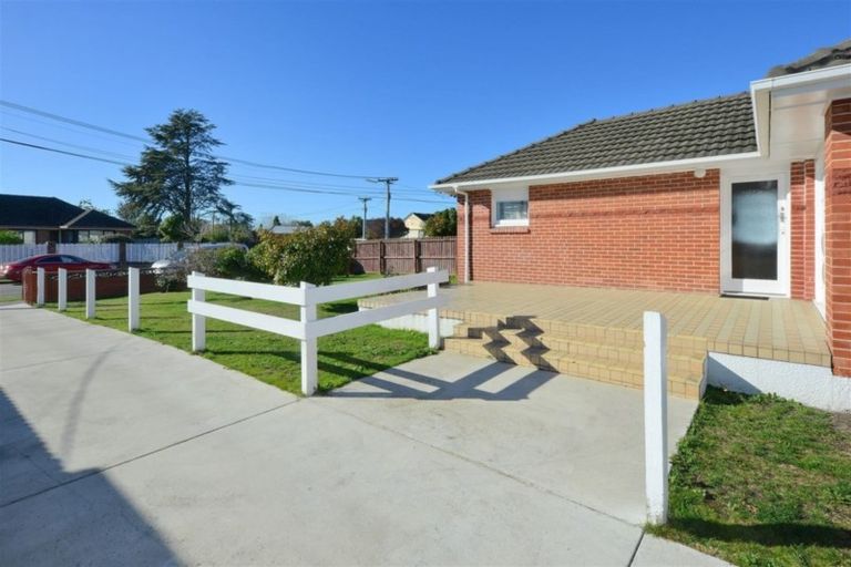 Photo of property in 14 Bournemouth Crescent, Aranui, Christchurch, 8061