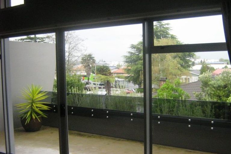 Photo of property in 21e Ruakiwi Road, Hamilton Lake, Hamilton, 3204