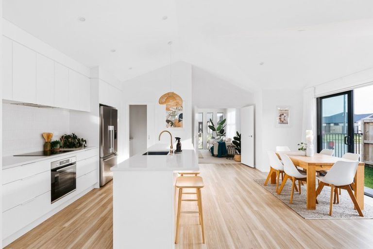 Photo of property in 47 Colpoma Close, Papamoa Beach, Papamoa, 3118