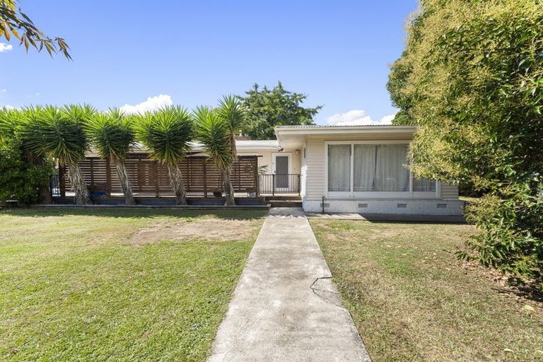 Photo of property in 5 Clevedon Road, Papakura, 2110