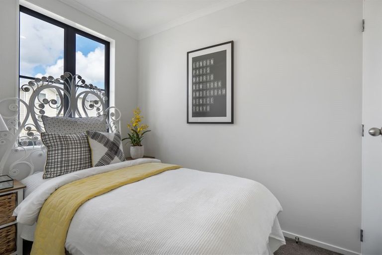 Photo of property in 31 Saddleback Crescent, Papakura, 2110