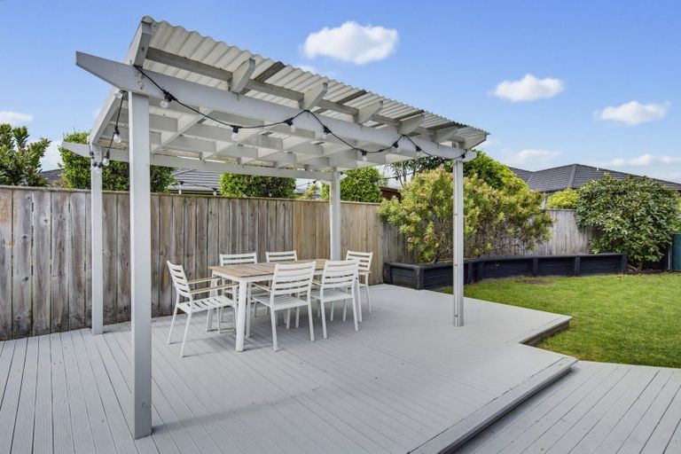Photo of property in 1 William Noel Place, Waikanae Beach, Waikanae, 5036