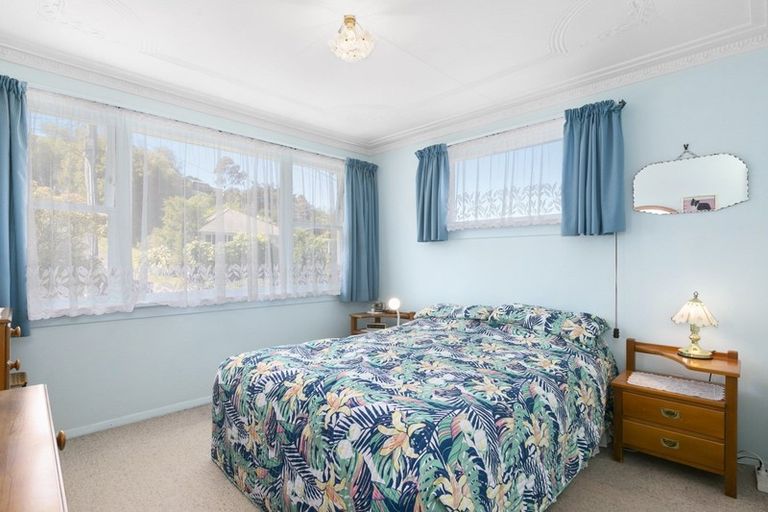 Photo of property in 35 Hocken Street, Kenmure, Dunedin, 9011