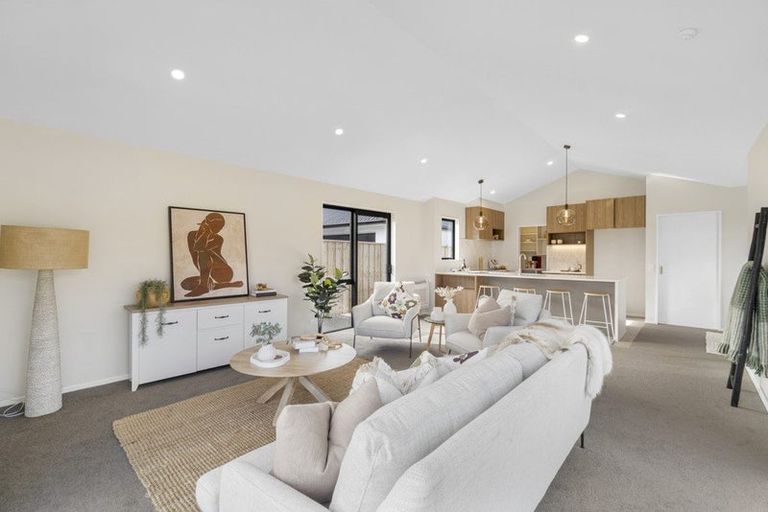 Photo of property in 35 Crossley Avenue, Woodend, 7610