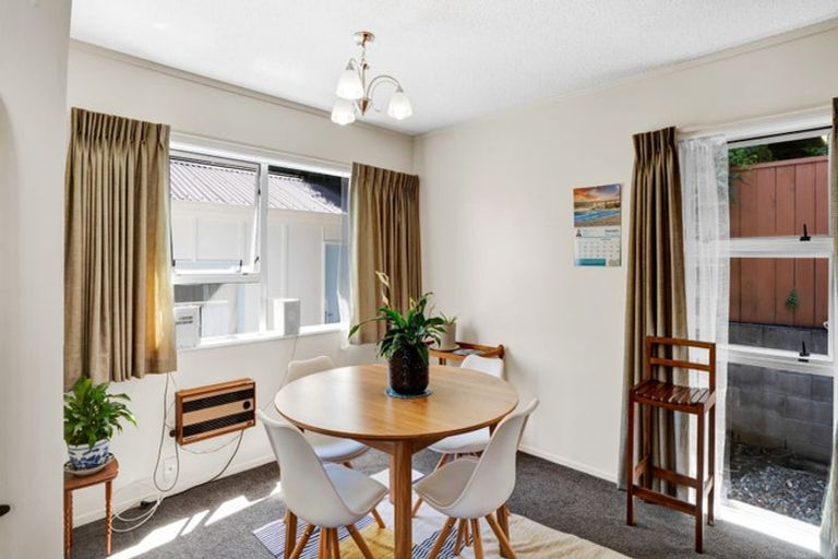 Photo of property in 33c Carrington Street, New Plymouth, 4310