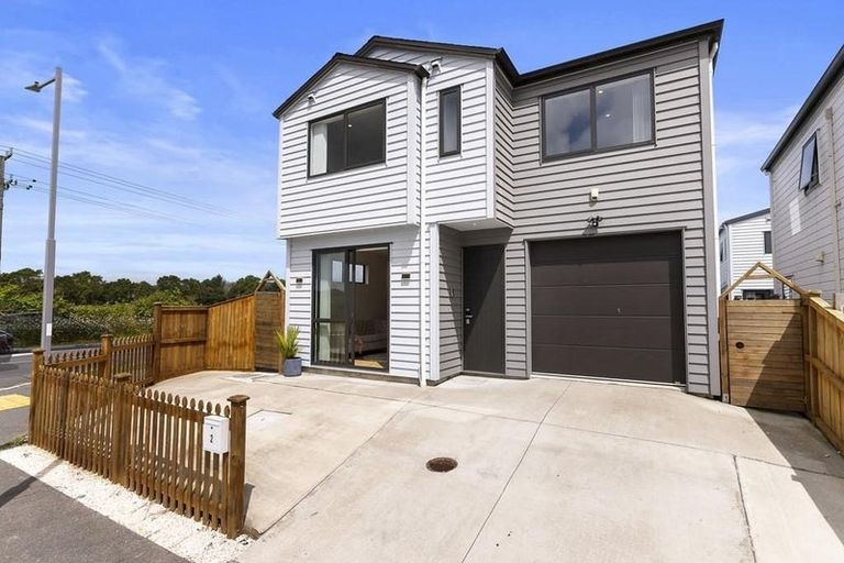 Photo of property in 2 Tumu Road, Papakura, 2110
