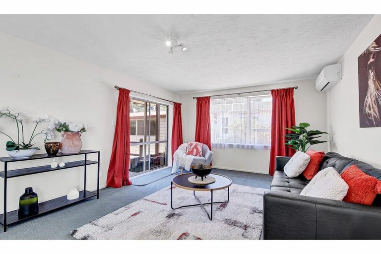 Photo of property in 2/67 Keighleys Road, Bromley, Christchurch, 8062