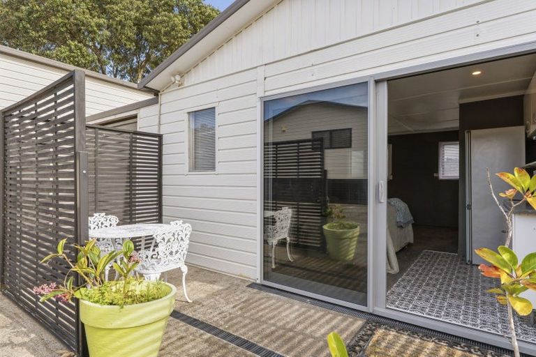 Photo of property in 10 Hillview Road, Waihi Beach, 3611