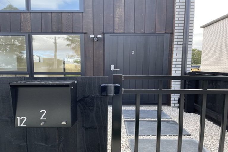 Photo of property in 1/12 Enderby Drive, Te Atatu Peninsula, Auckland, 0610