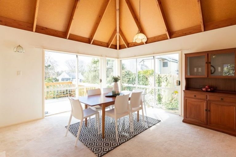 Photo of property in 6 Edgecumbe Street, Whitiora, Hamilton, 3200