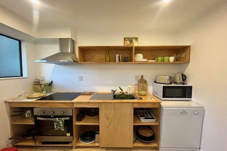 Photo of property in 16 Corlett Road, Plimmerton, Porirua, 5026