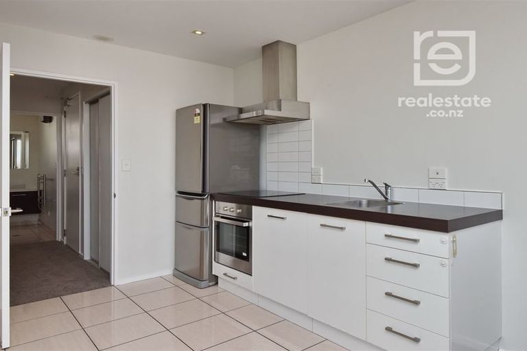 Photo of property in 8/318 Barbadoes Street, Christchurch Central, Christchurch, 8011