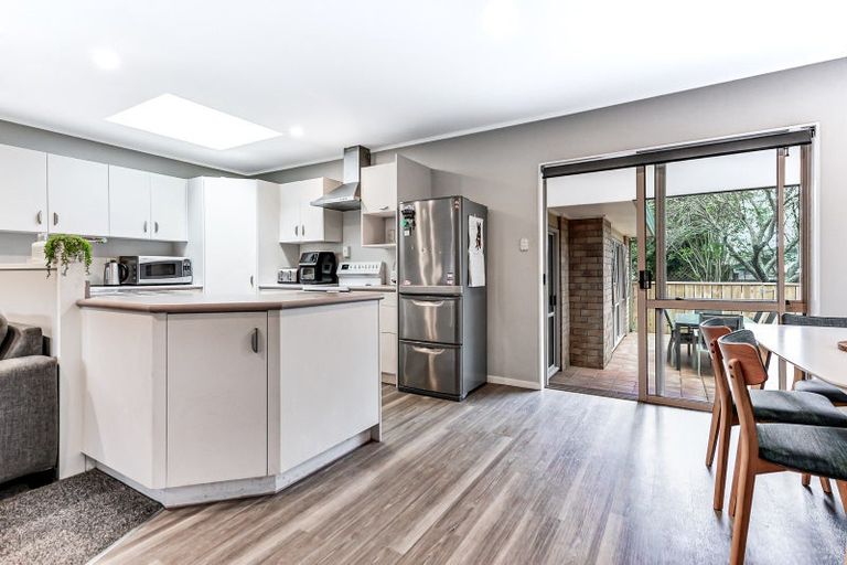 Photo of property in 215 Pukete Road, Pukete, Hamilton, 3200