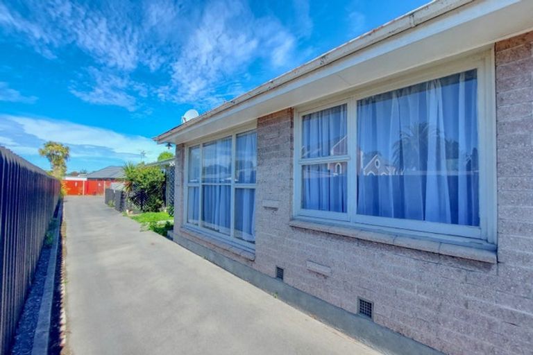 Photo of property in 4/98 Mathesons Road, Phillipstown, Christchurch, 8011