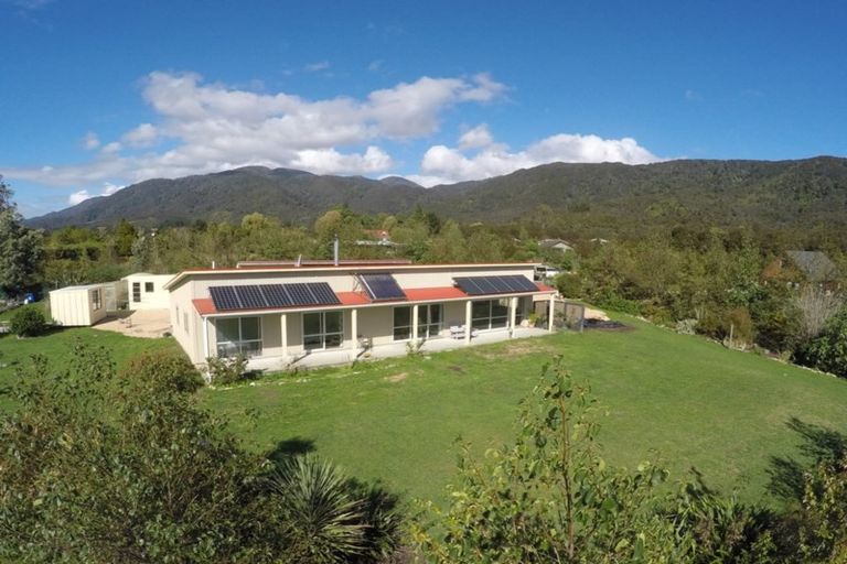 Photo of property in 18 Onekaka Iron Works Road, Onekaka, Takaka, 7182