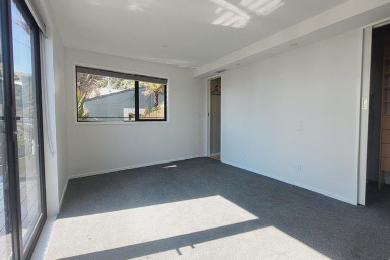 Photo of property in 32 Ocean Parade, Pukerua Bay, 5026