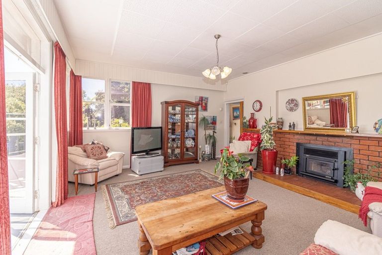 Photo of property in 15 Nikau Street, Tawhero, Whanganui, 4501