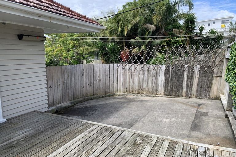 Photo of property in 2/541 East Coast Road, Browns Bay, Auckland, 0630