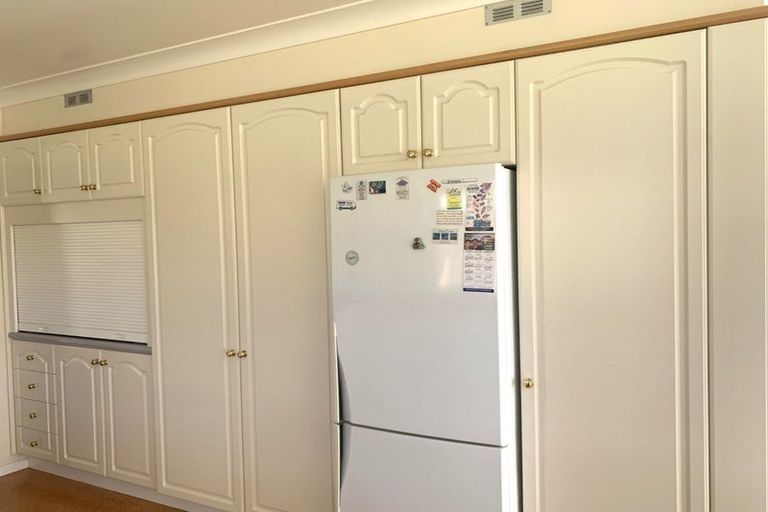 Photo of property in 23 Ramelton Road, Mount Roskill, Auckland, 1041