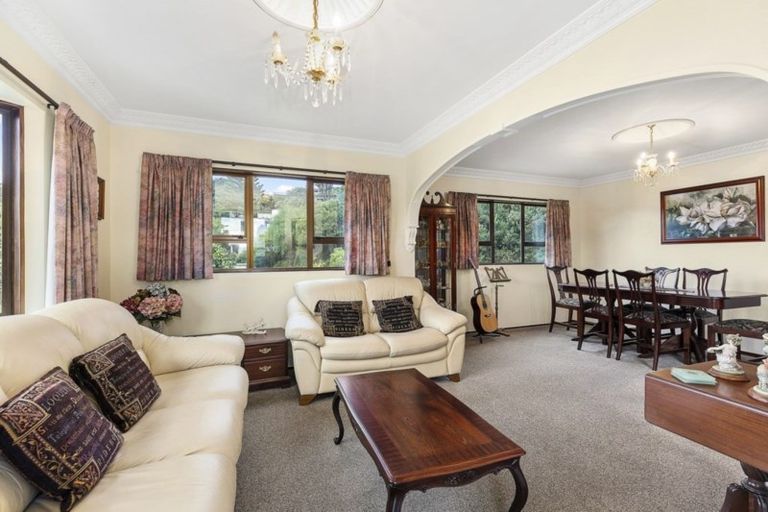 Photo of property in 196 Saint Andrews Road, Plimmerton, Porirua, 5026
