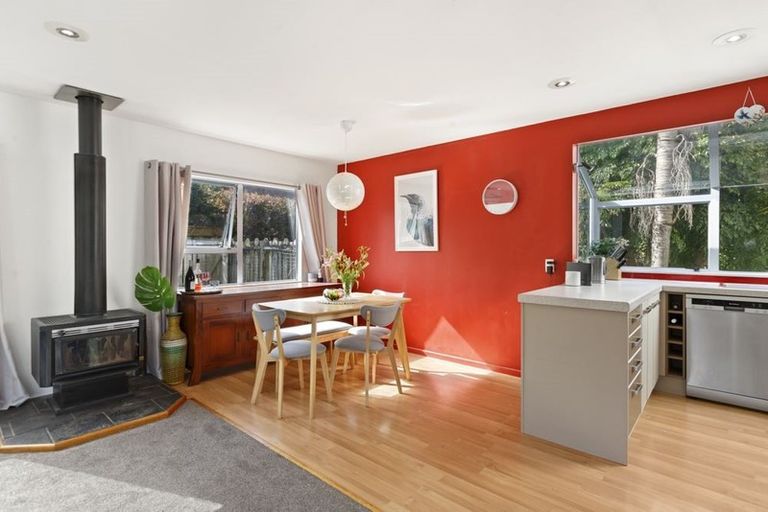 Photo of property in 29 Glucina Avenue, West Harbour, Auckland, 0618