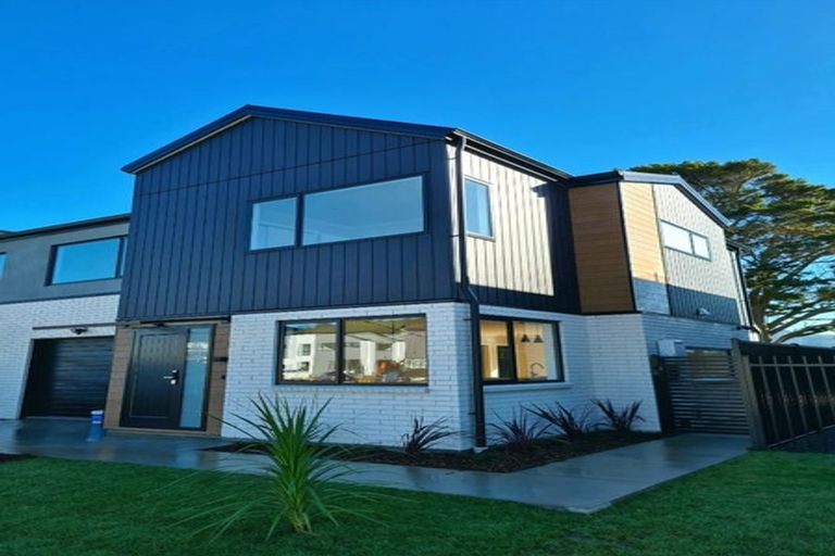 Photo of property in 72 Mawai Hakona Drive, Wallaceville, Upper Hutt, 5018