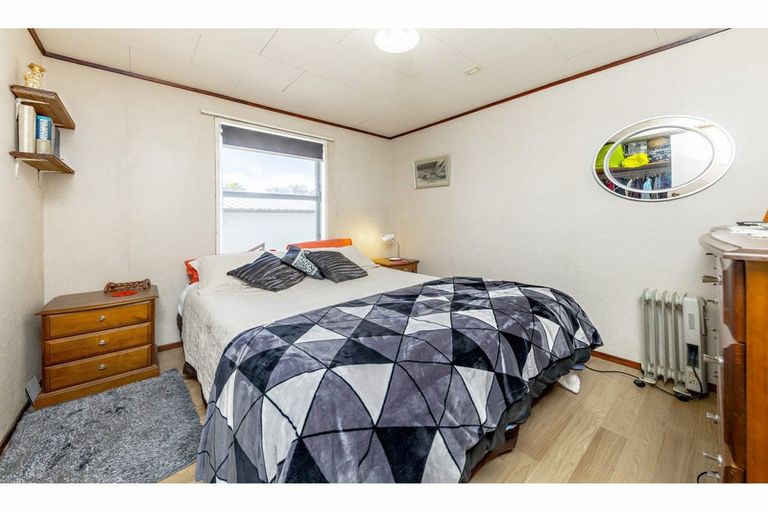 Photo of property in 1/23 Sikkim Crescent, Clover Park, Auckland, 2019