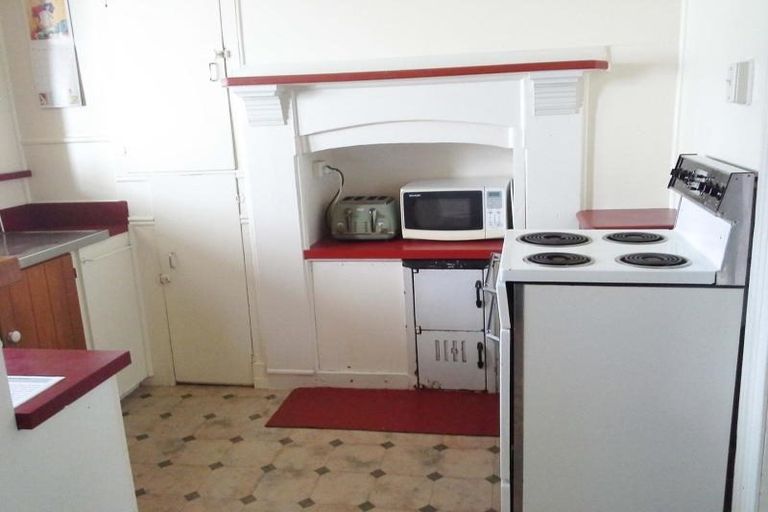 Photo of property in 8 Cutfield Road, New Plymouth, 4310