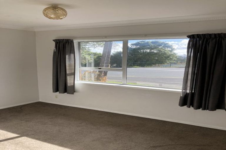 Photo of property in 1 Royal Road, Massey, Auckland, 0614