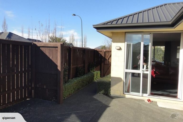 Photo of property in 12 Anglem Way, Northwood, Christchurch, 8051