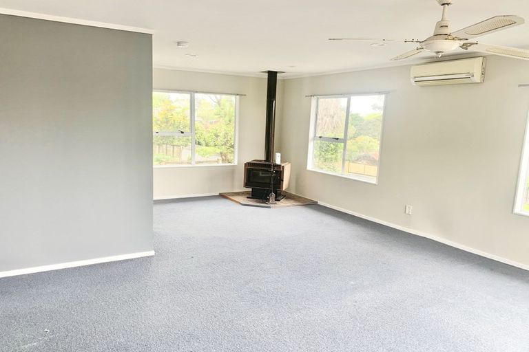 Photo of property in 58 Vintage Drive, Henderson, Auckland, 0612