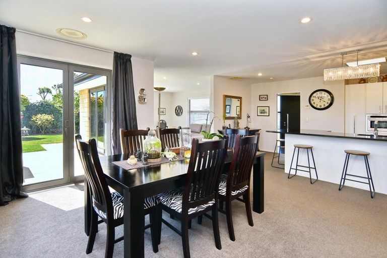 Photo of property in 2 Vasari Grange, Rolleston, 7614