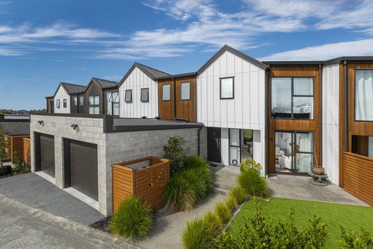 Photo of property in 105 Bonair Crescent, Silverdale, 0932